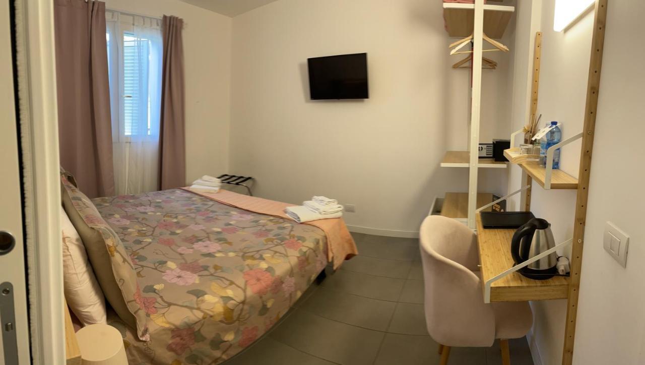 Guesthouse Villa Jung ボルディゲーラ エクステリア 写真